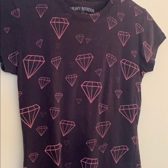 Adorable all over diamond ๐ print soft tee - Picture 2 of 3